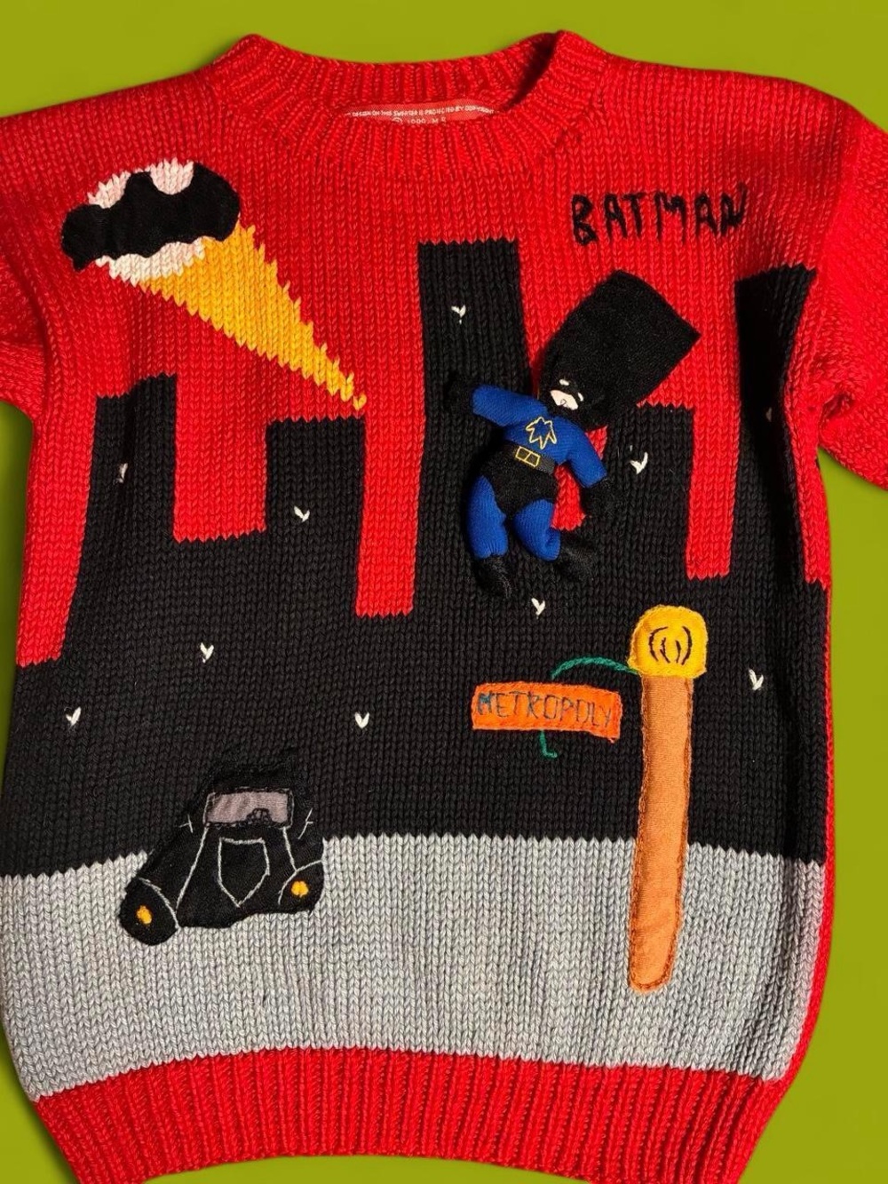 Vintage 1989 GRAIL Front/BackBatman sweater.